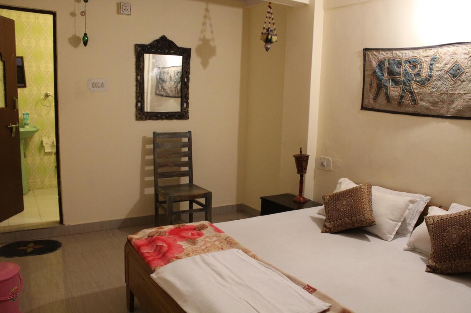 Kesar Heritage Boutique Home Stay Джодхпур Номер фото